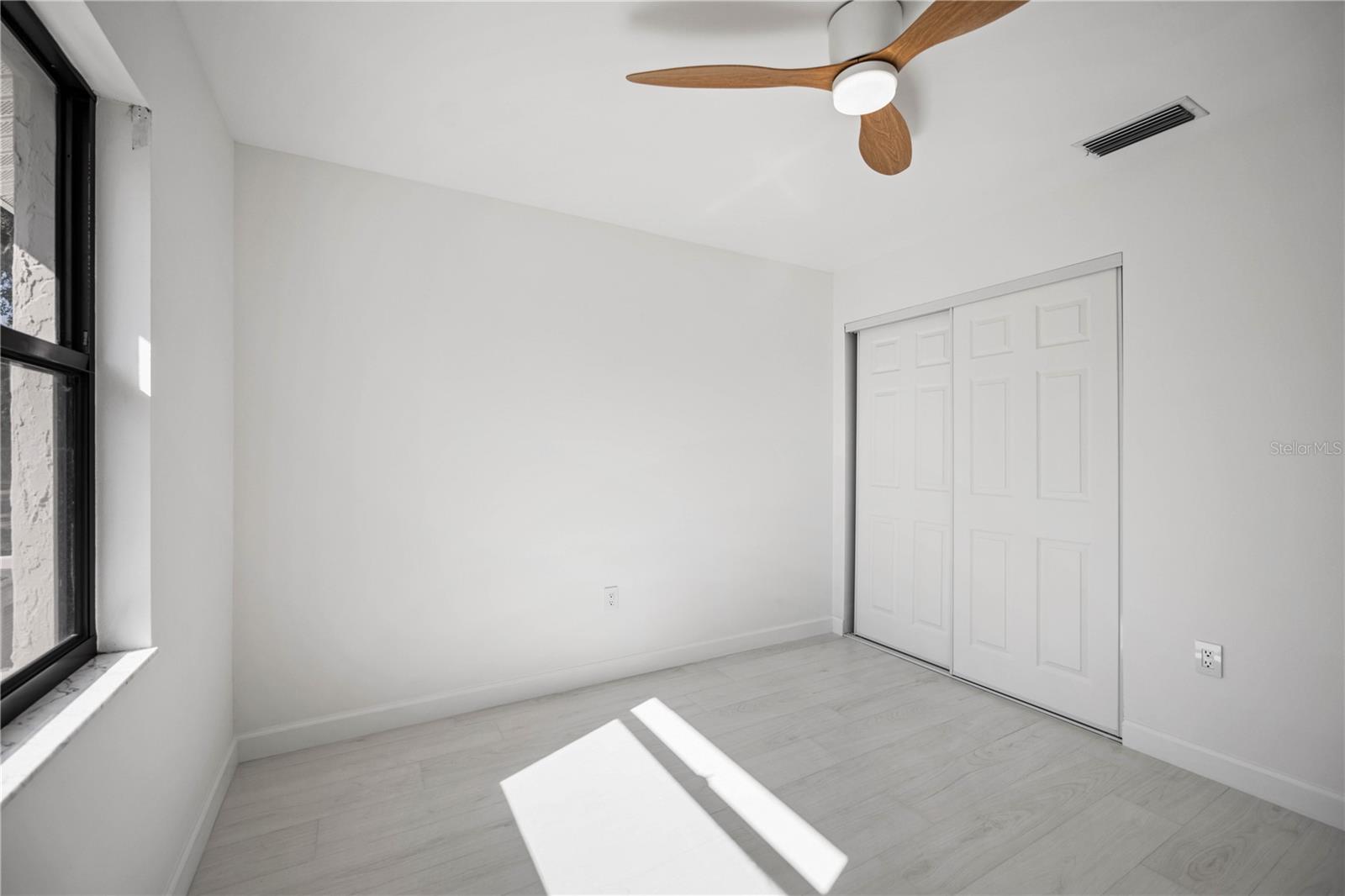 A4644943 Property Photo