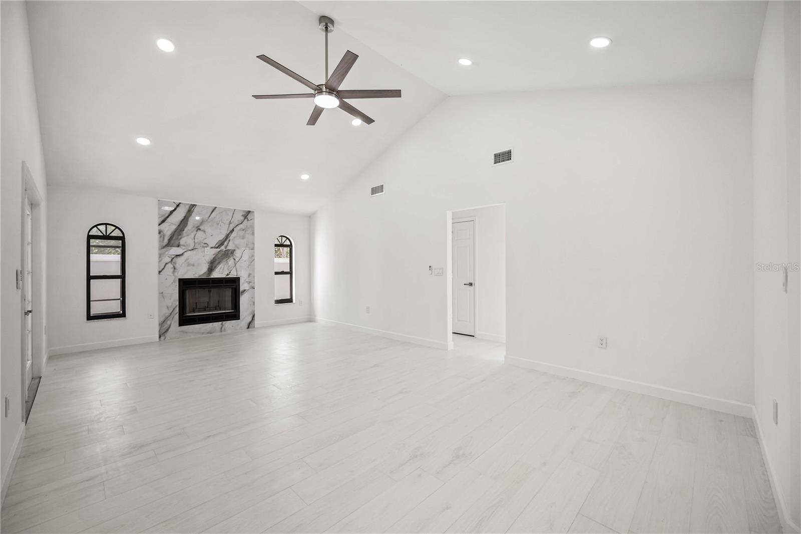 A4644943 Property Photo