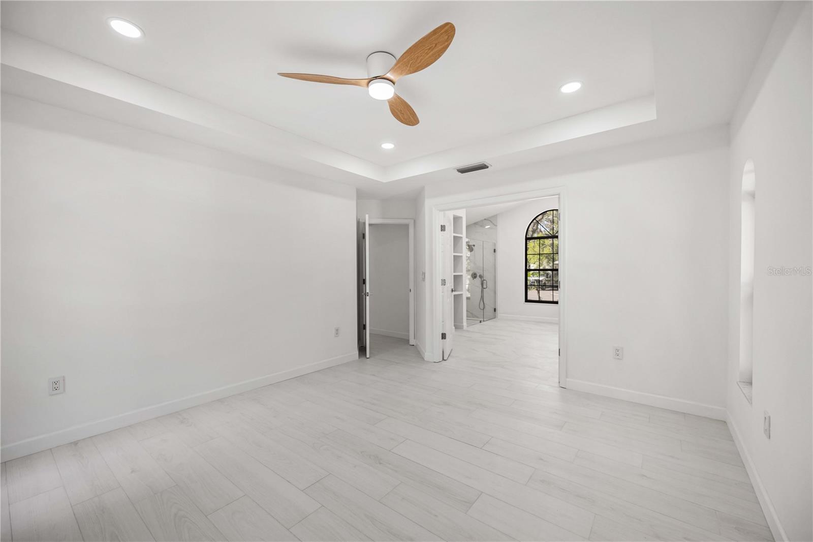 A4644943 Property Photo