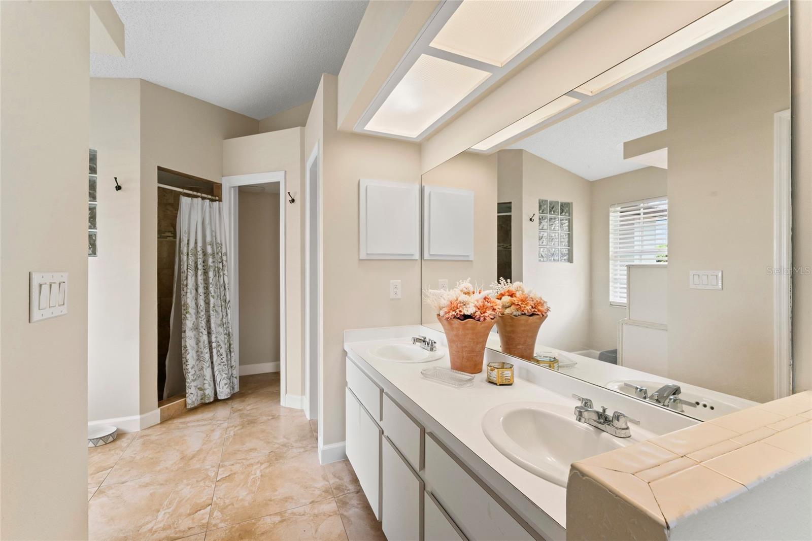 1037 JAMAICA WAY, TARPON SPRINGS, FL, 34689