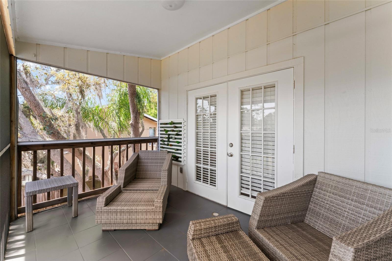 1037 JAMAICA WAY, TARPON SPRINGS, FL, 34689