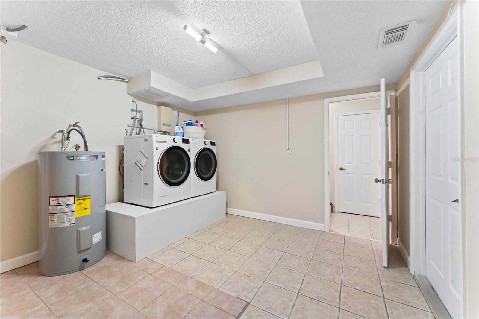 1037 JAMAICA WAY, TARPON SPRINGS, FL, 34689