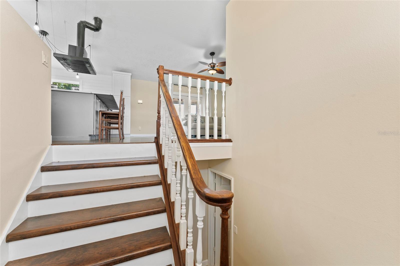 1037 JAMAICA WAY, TARPON SPRINGS, FL, 34689