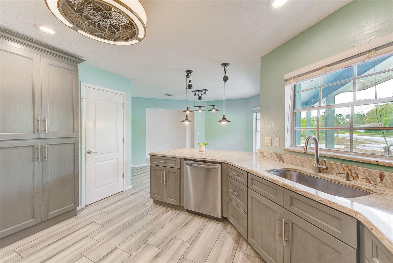 7910 OSTEEN RD, NEW PORT RICHEY, FL, 34653