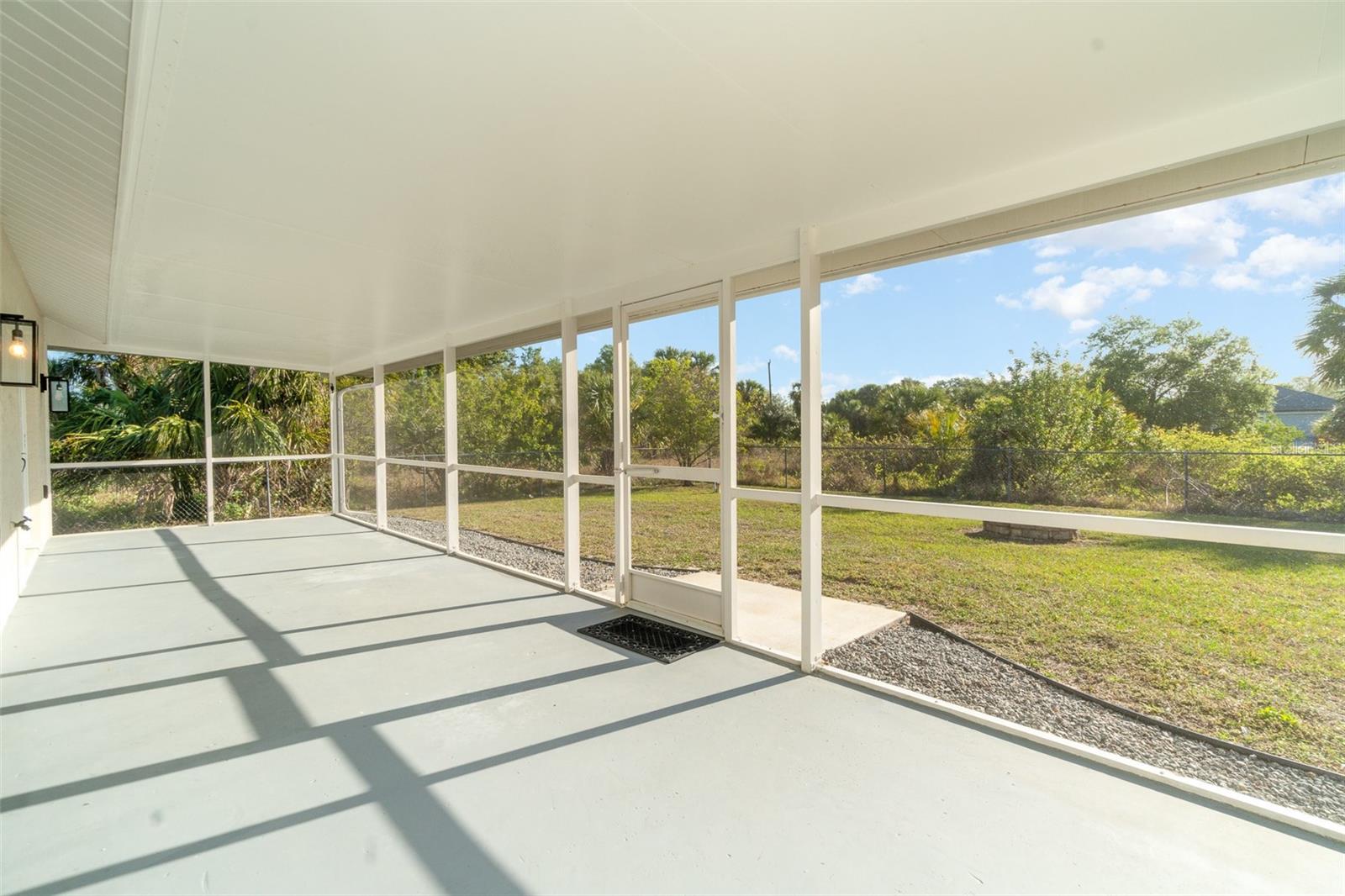 422 RAVENSWOOD BLVD, PORT CHARLOTTE, FL, 33954