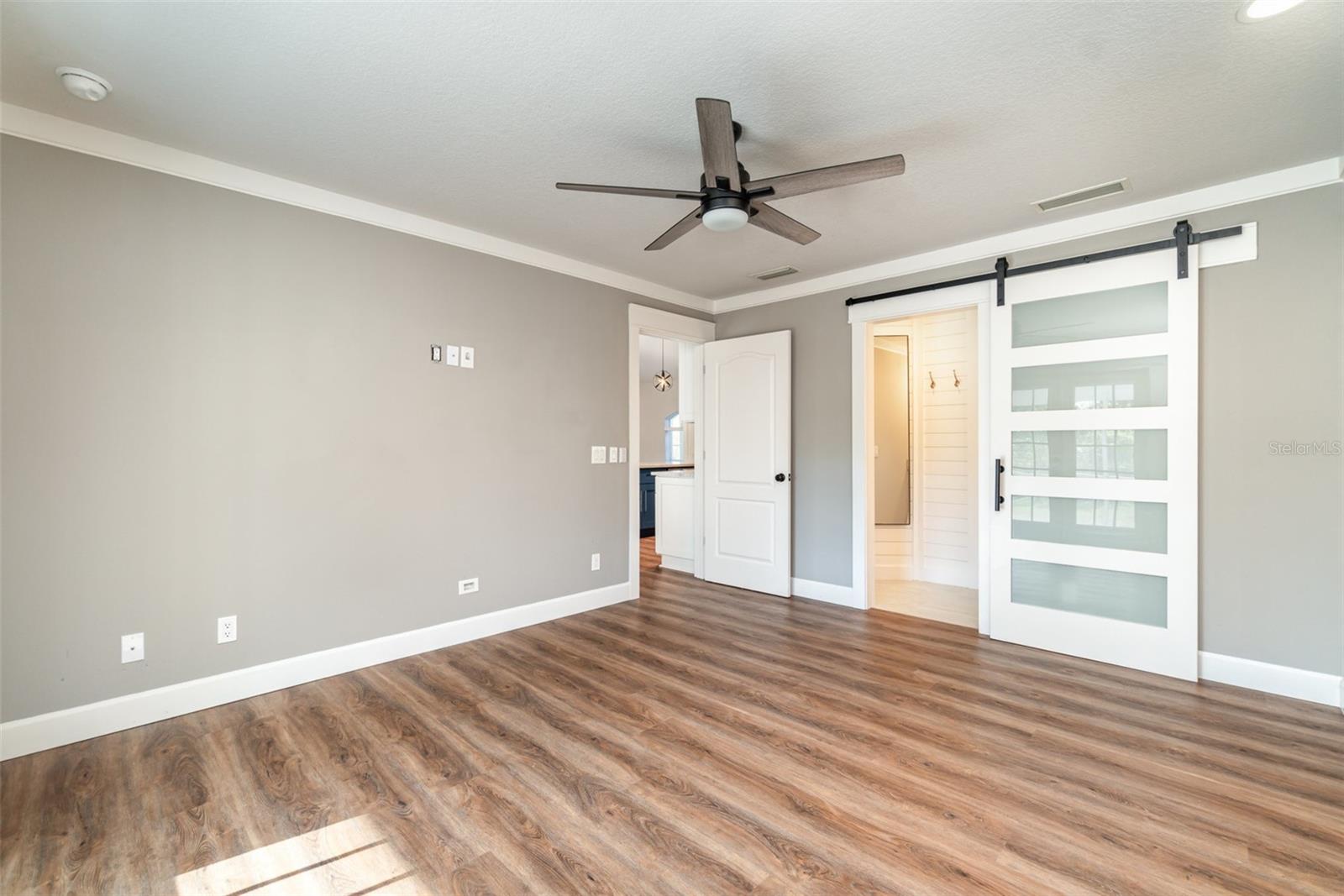 422 RAVENSWOOD BLVD, PORT CHARLOTTE, FL, 33954