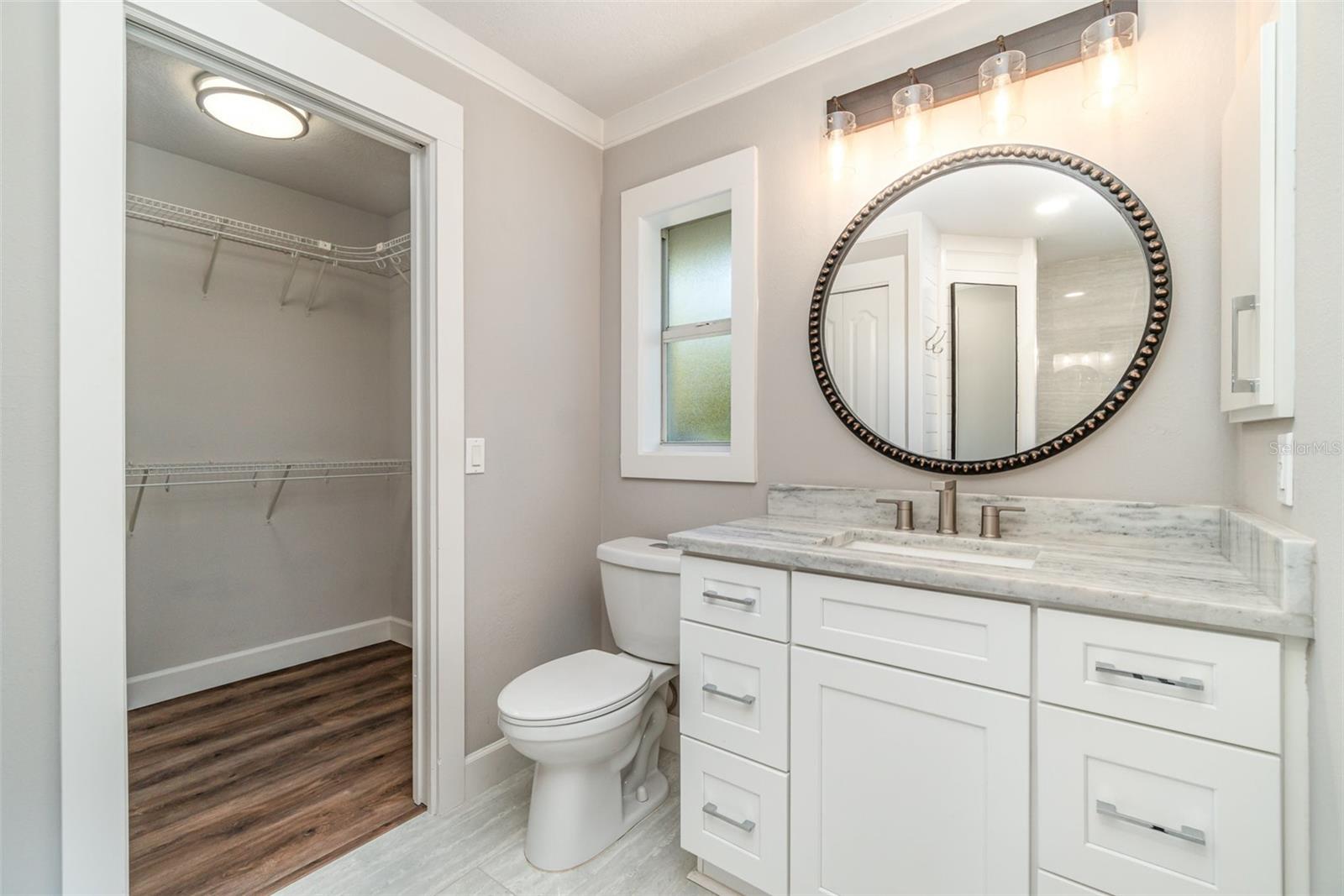 422 RAVENSWOOD BLVD, PORT CHARLOTTE, FL, 33954