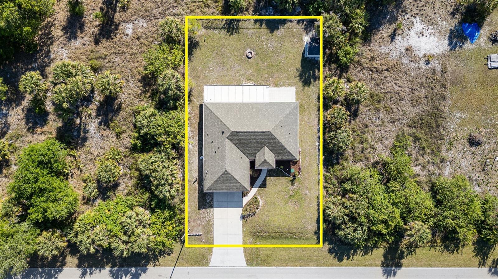 422 RAVENSWOOD BLVD, PORT CHARLOTTE, FL, 33954