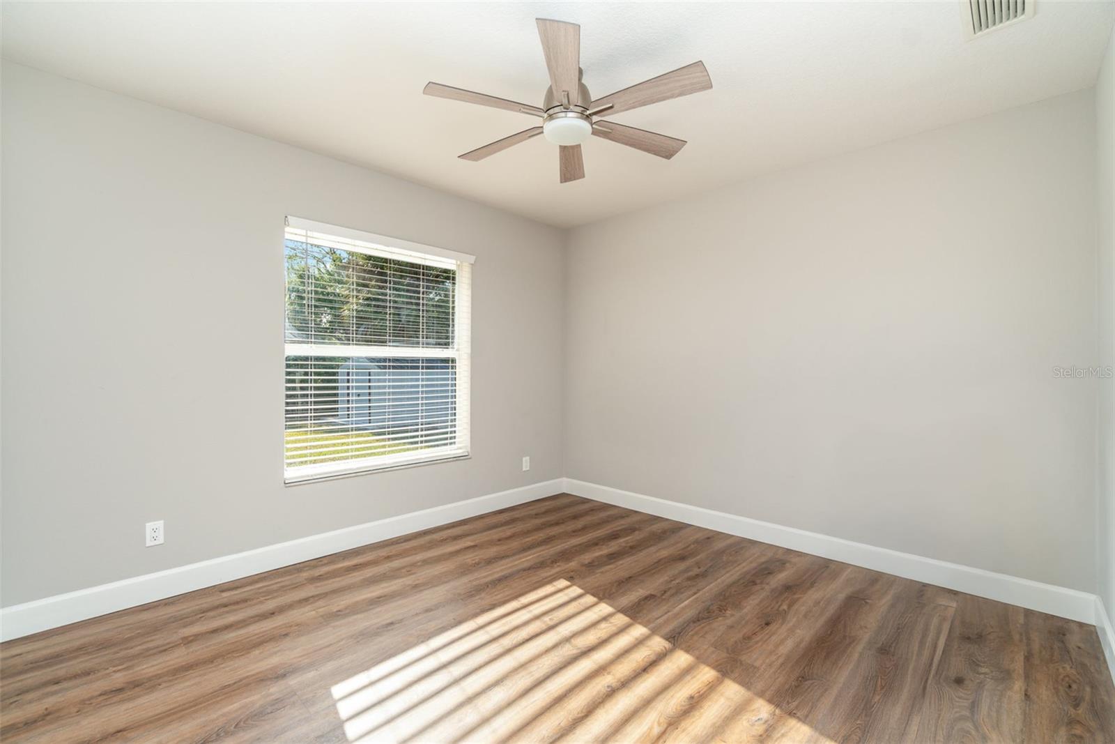 422 RAVENSWOOD BLVD, PORT CHARLOTTE, FL, 33954
