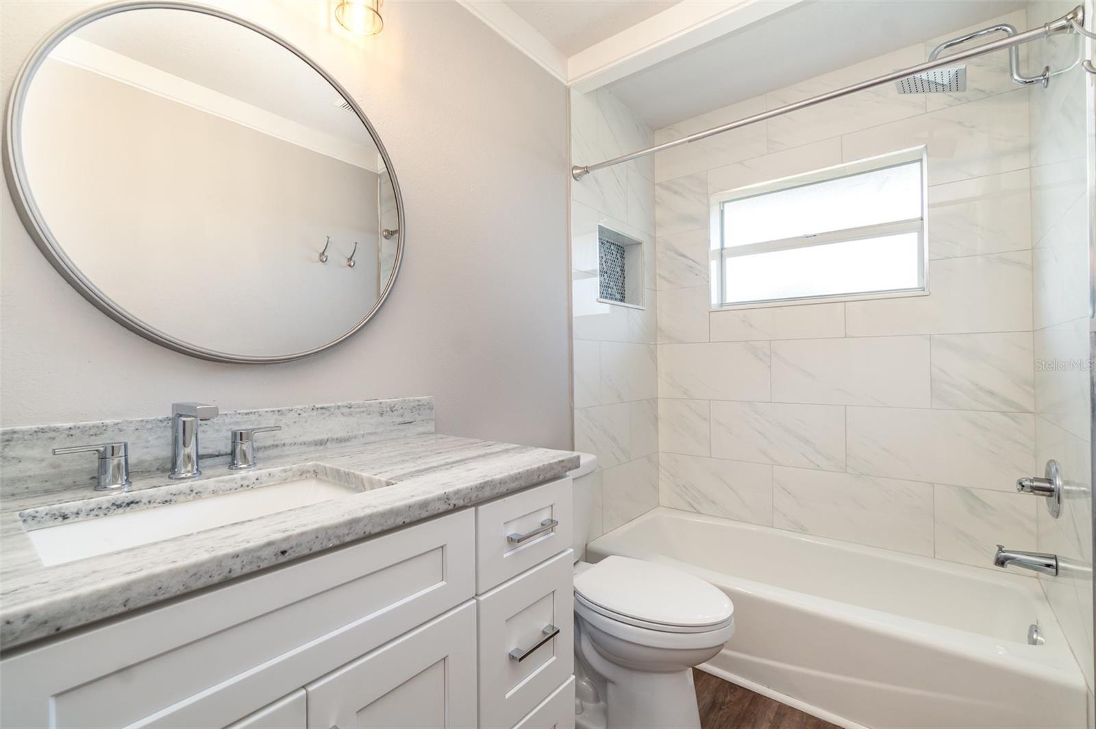 422 RAVENSWOOD BLVD, PORT CHARLOTTE, FL, 33954
