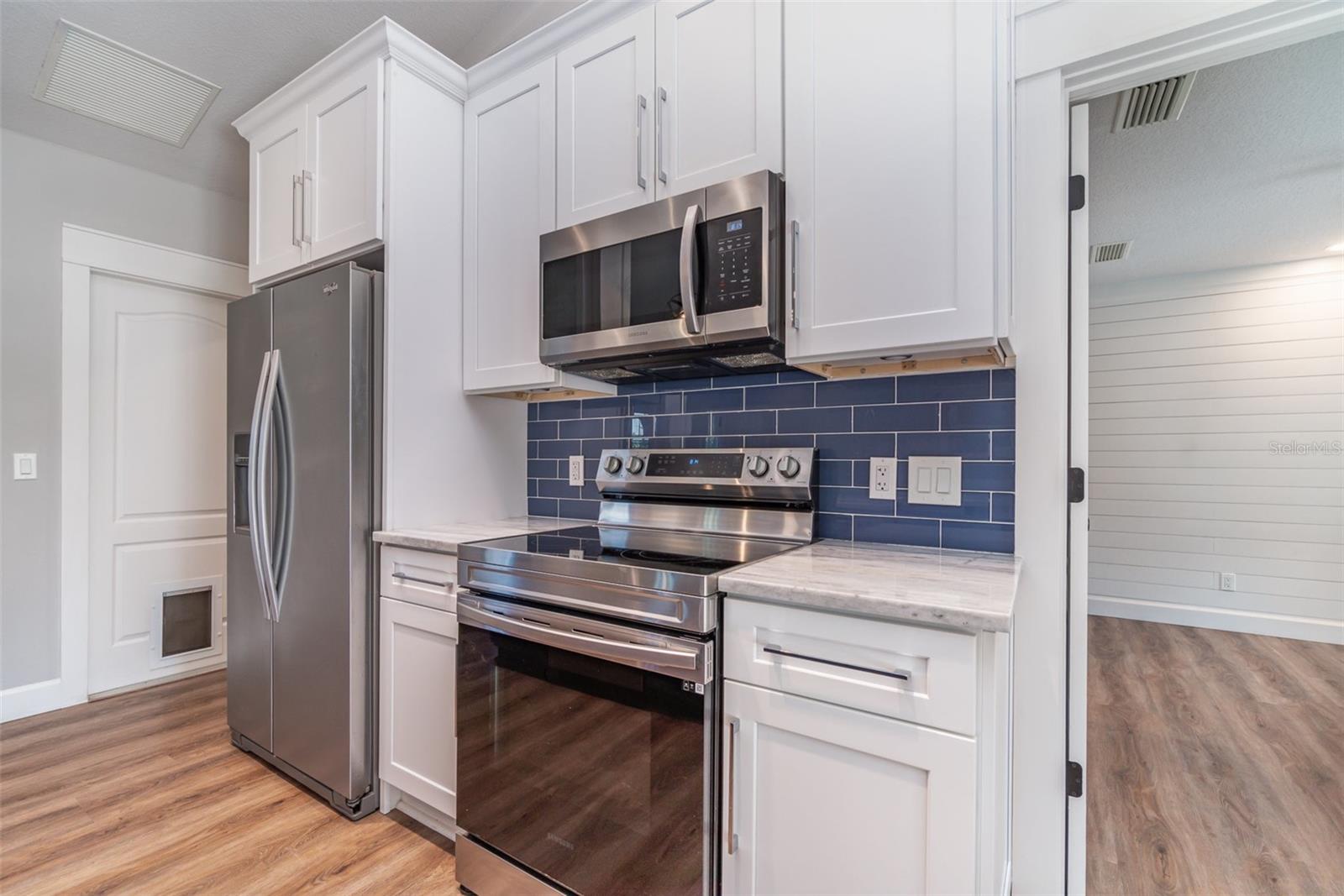 422 RAVENSWOOD BLVD, PORT CHARLOTTE, FL, 33954