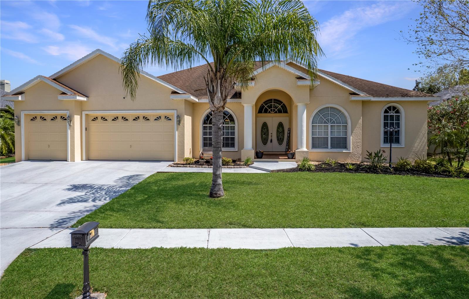 1043 CARRIAGE PARK DR, VALRICO, FL, 33594