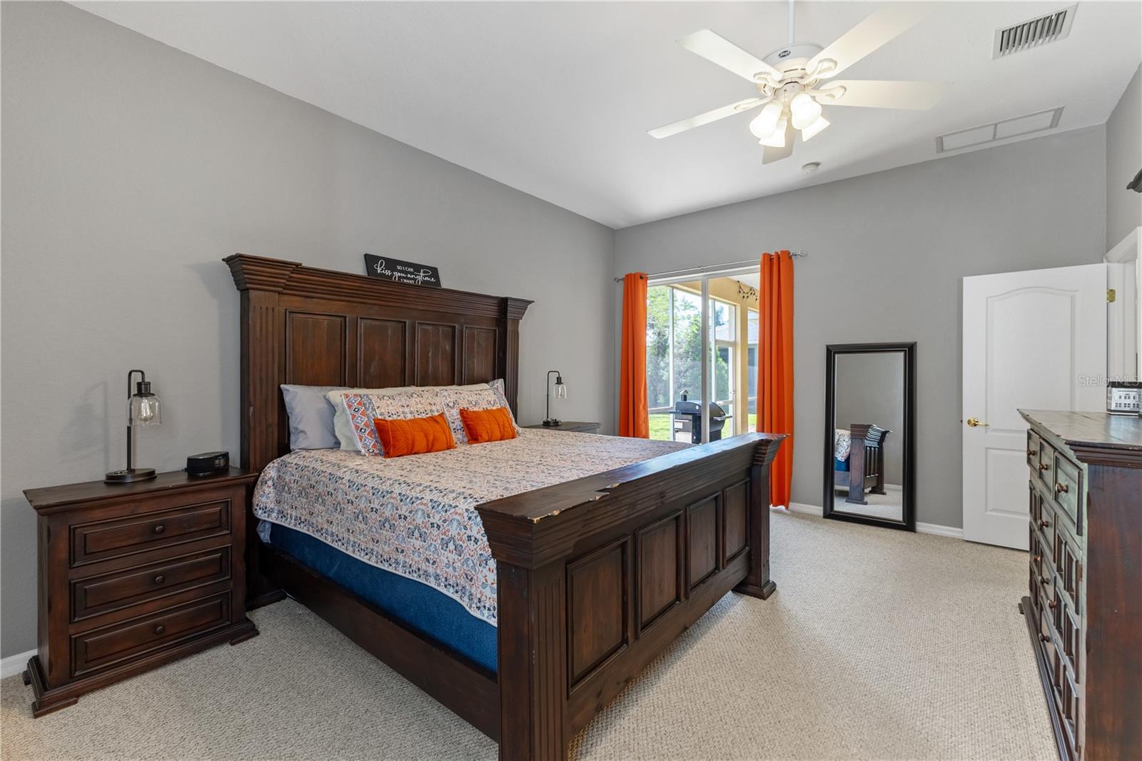 1043 CARRIAGE PARK DR, VALRICO, FL, 33594