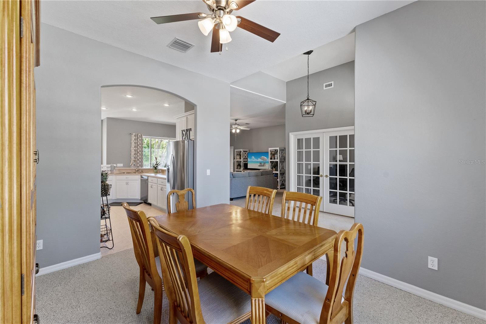 1043 CARRIAGE PARK DR, VALRICO, FL, 33594