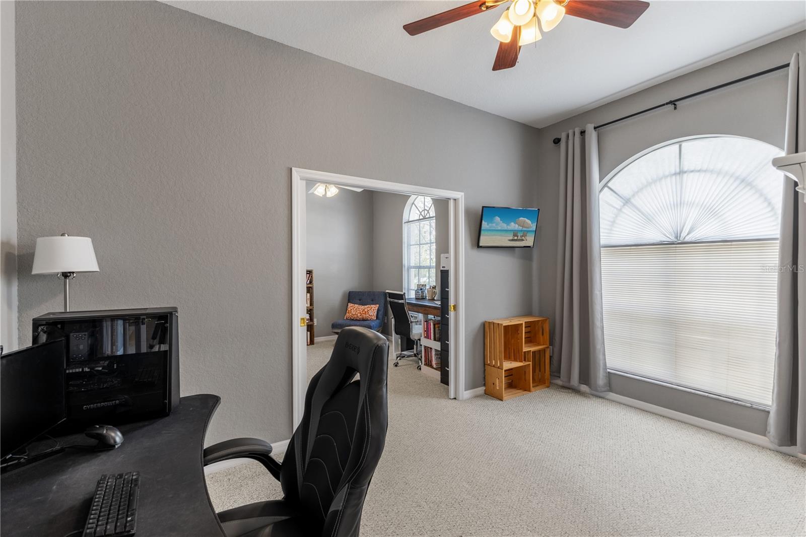 1043 CARRIAGE PARK DR, VALRICO, FL, 33594