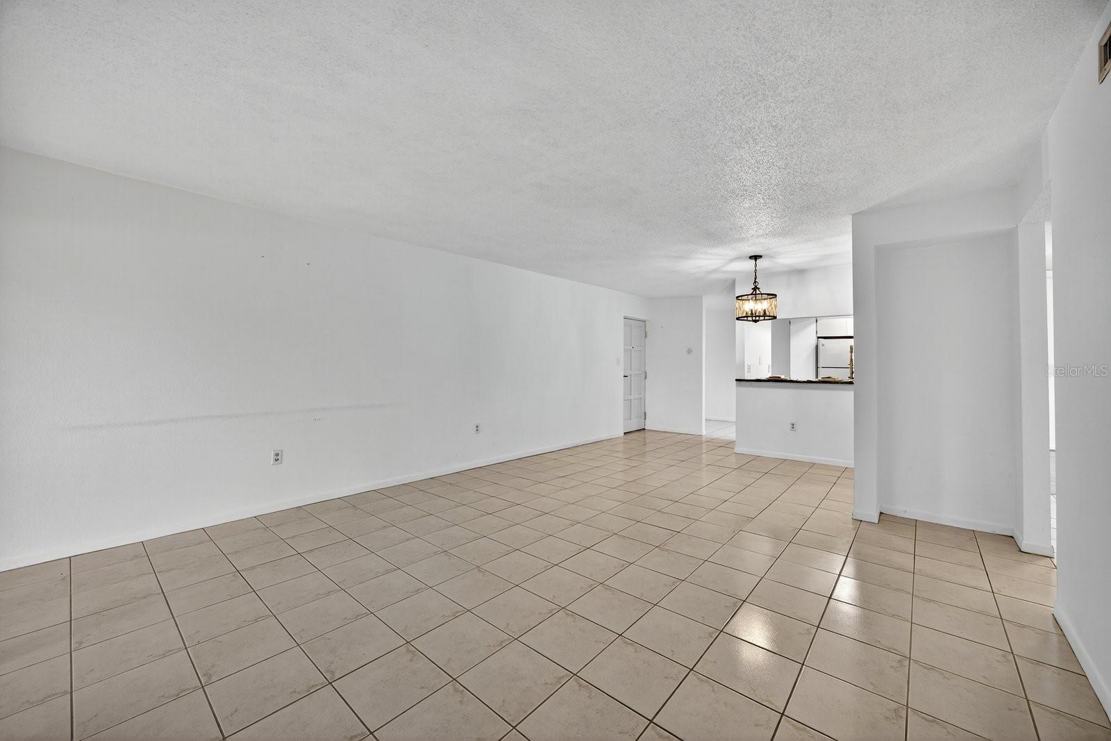 2650 COUNTRYSIDE BLVD #B102, CLEARWATER, FL, 33761