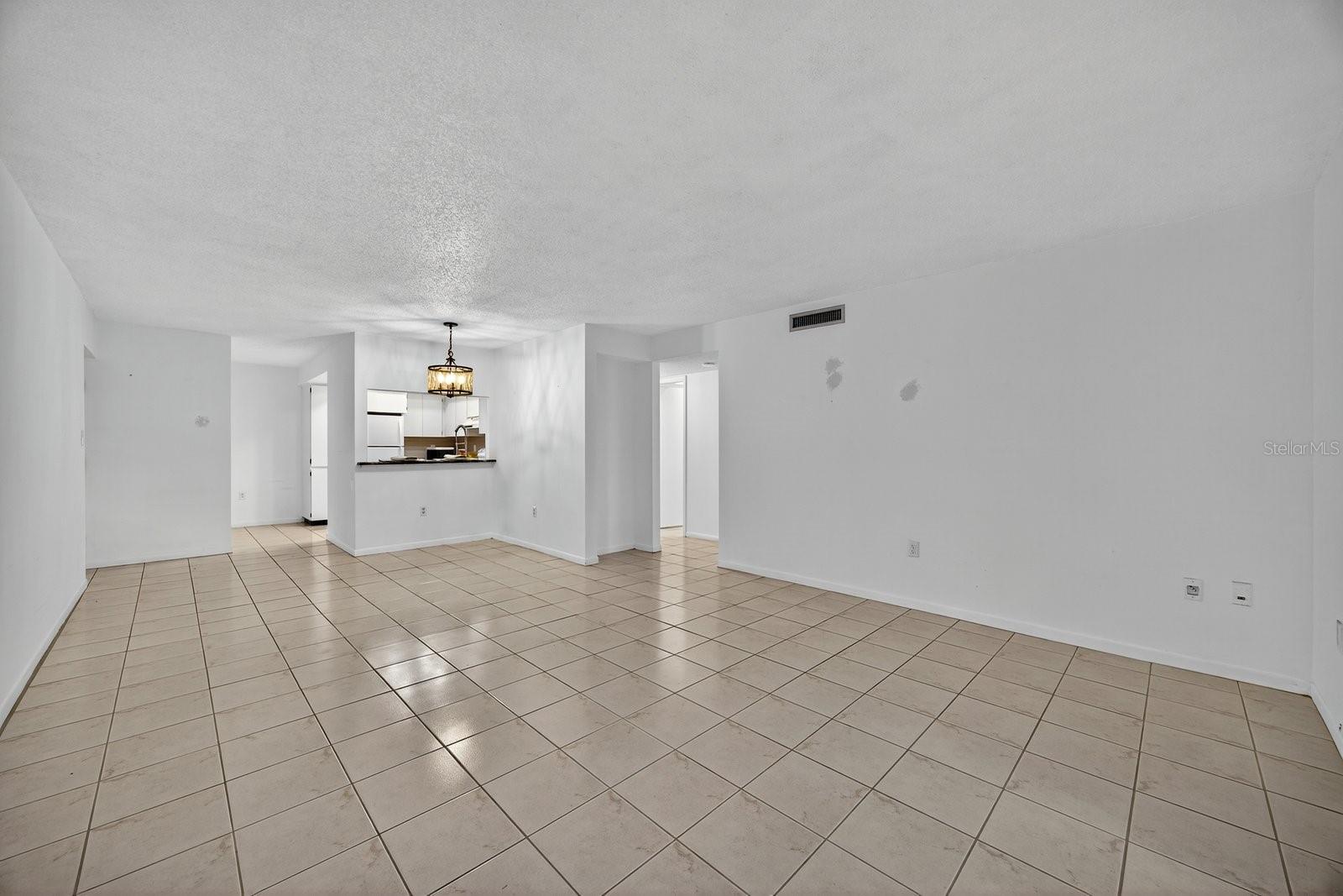 2650 COUNTRYSIDE BLVD #B102, CLEARWATER, FL, 33761