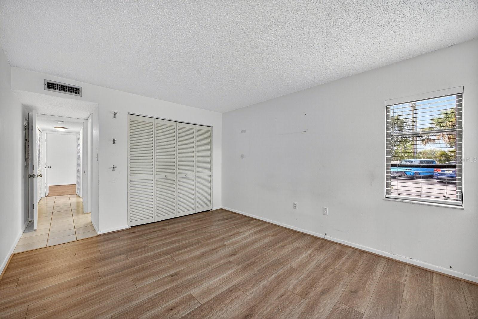 2650 COUNTRYSIDE BLVD #B102, CLEARWATER, FL, 33761