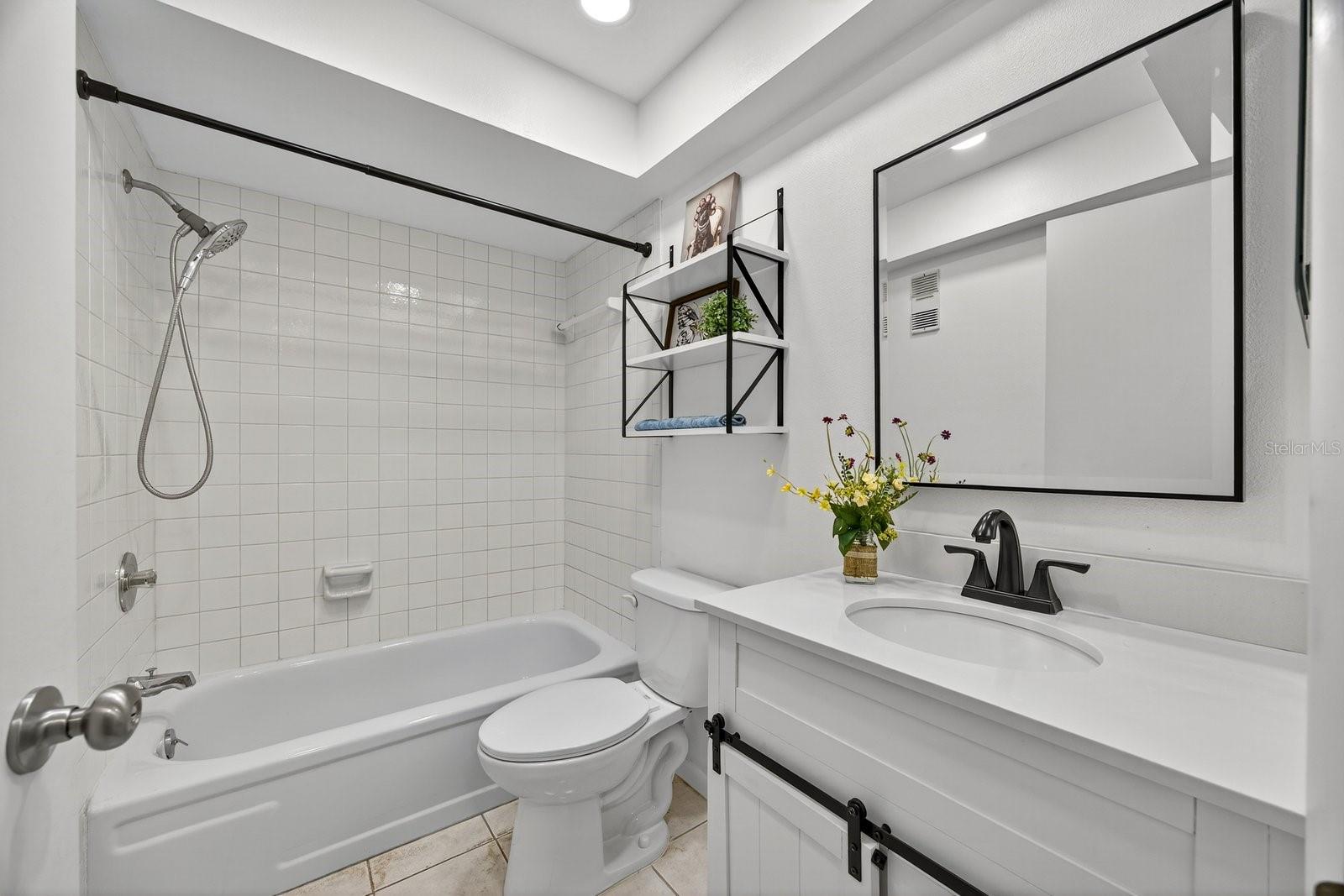 2650 COUNTRYSIDE BLVD #B102, CLEARWATER, FL, 33761