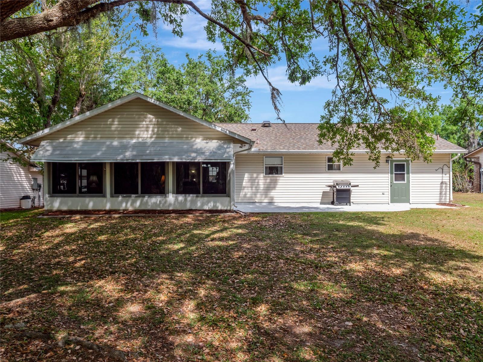 26053 NEWCOMBE CIR, LEESBURG, FL, 34748