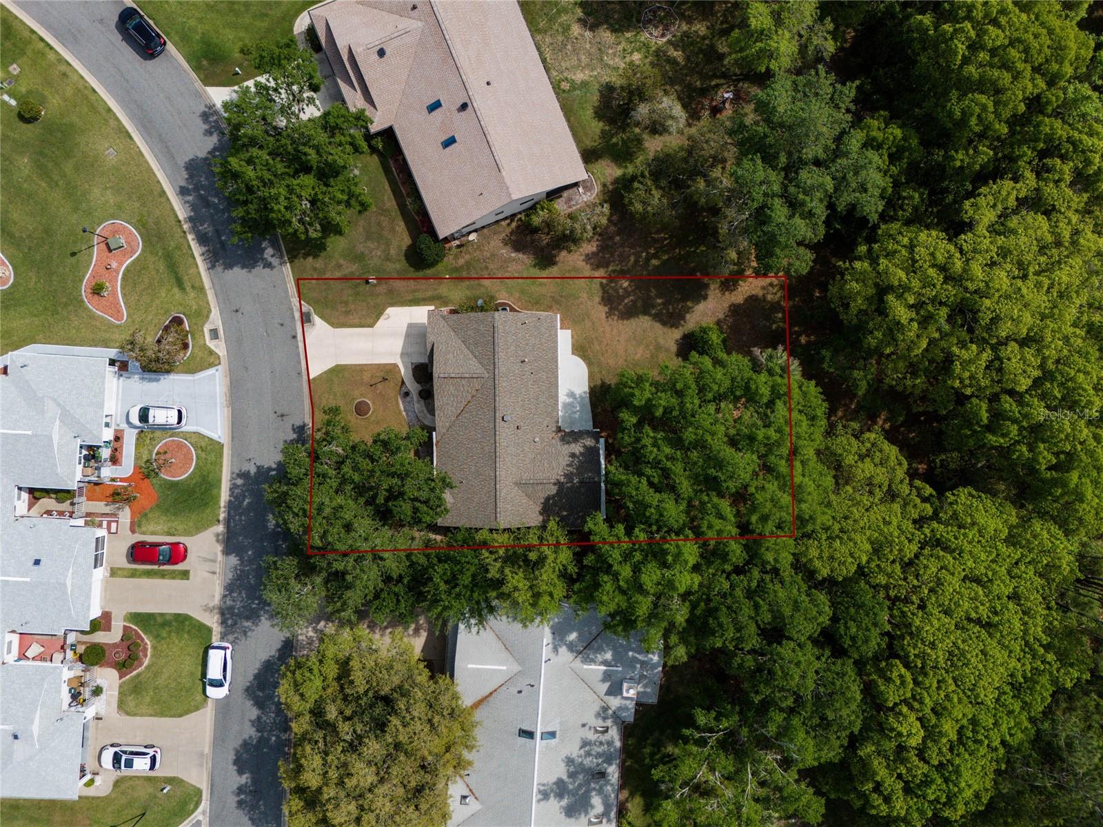 26053 NEWCOMBE CIR, LEESBURG, FL, 34748