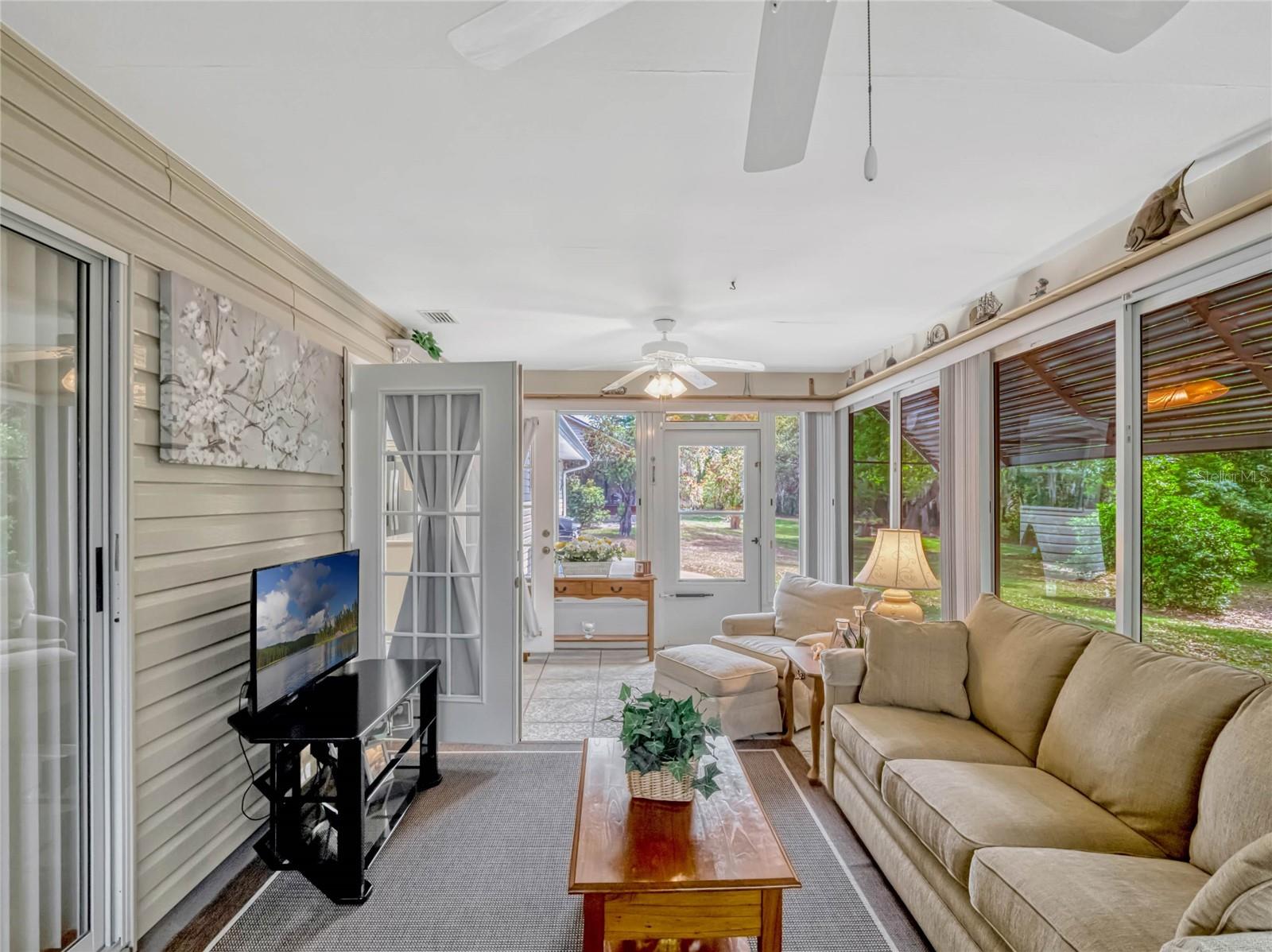 26053 NEWCOMBE CIR, LEESBURG, FL, 34748