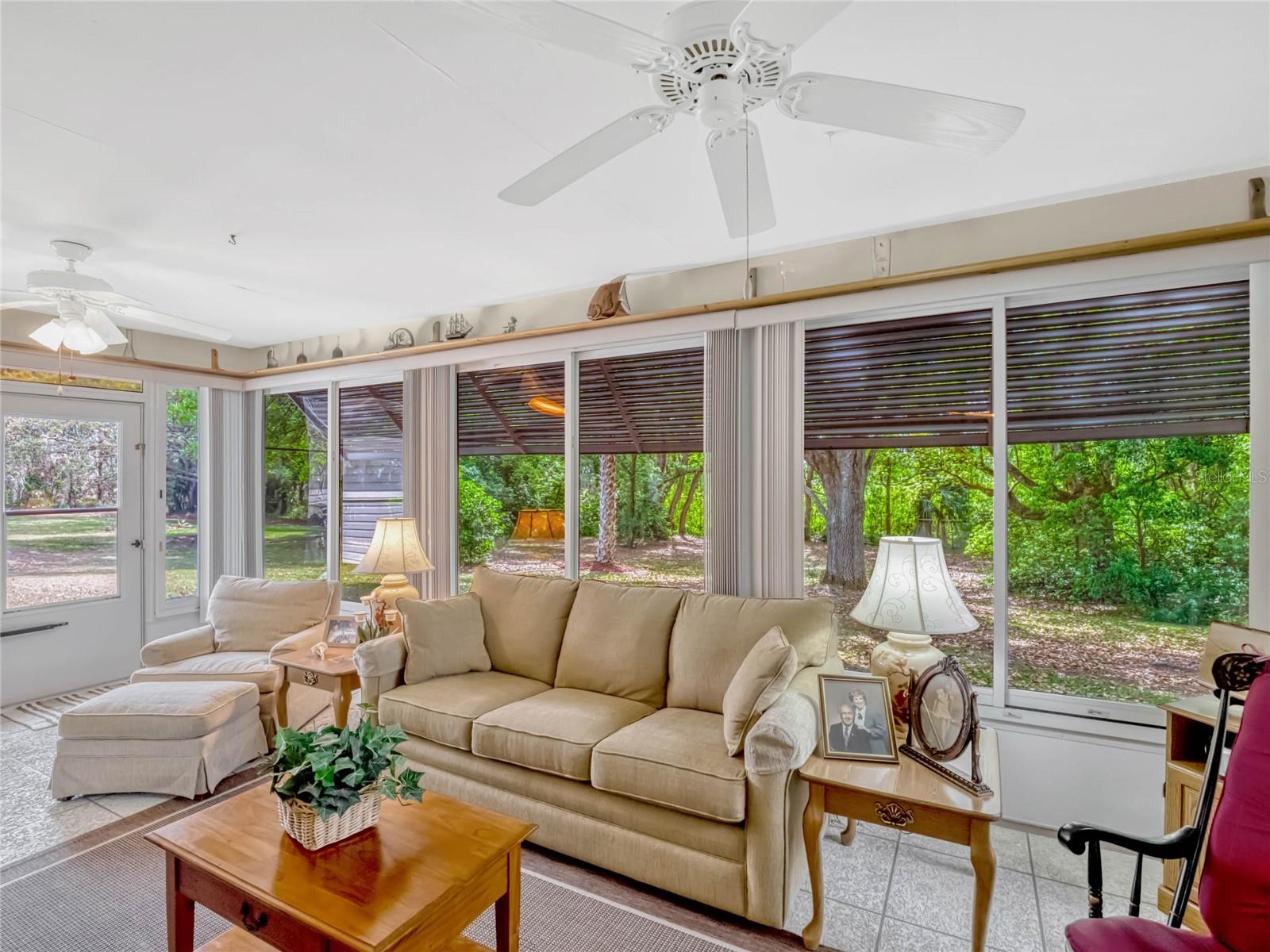 26053 NEWCOMBE CIR, LEESBURG, FL, 34748