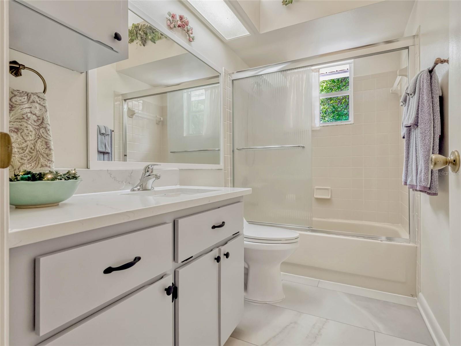 26053 NEWCOMBE CIR, LEESBURG, FL, 34748