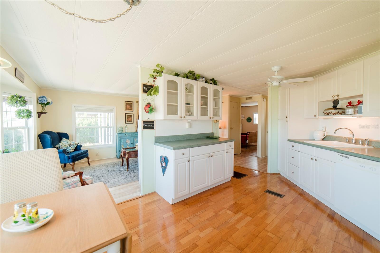 8443 ALBATROSS LN, ENGLEWOOD, FL, 34224