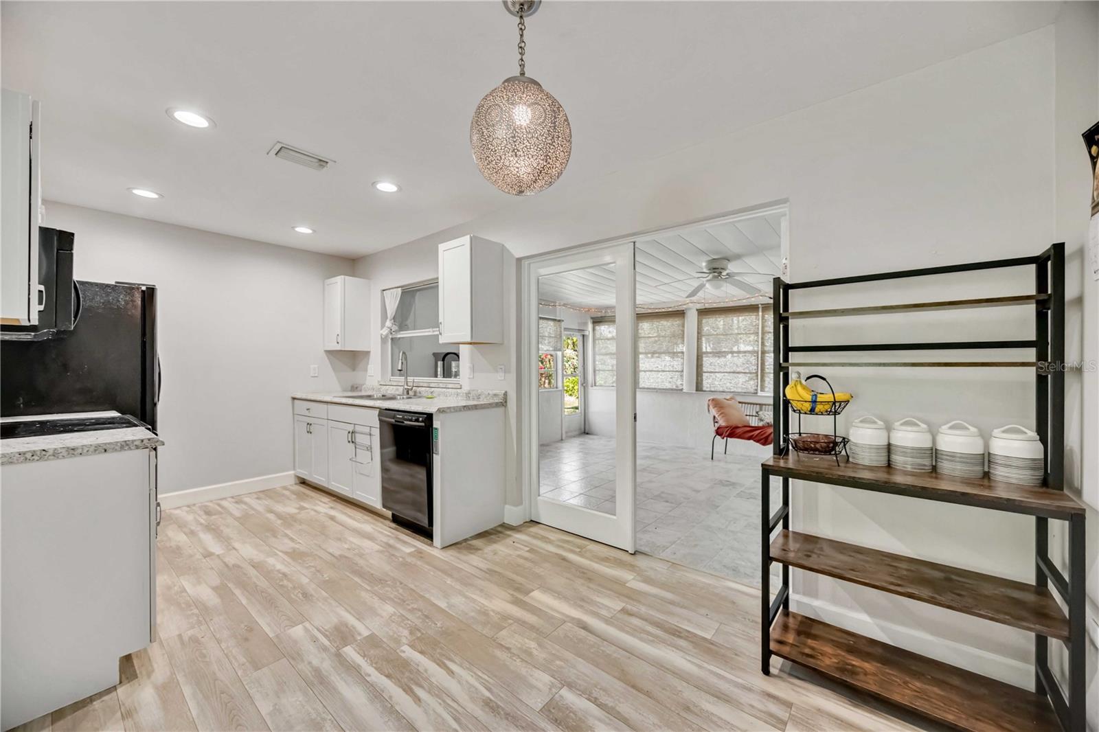 2409 WELLS AVE, SARASOTA, FL, 34232