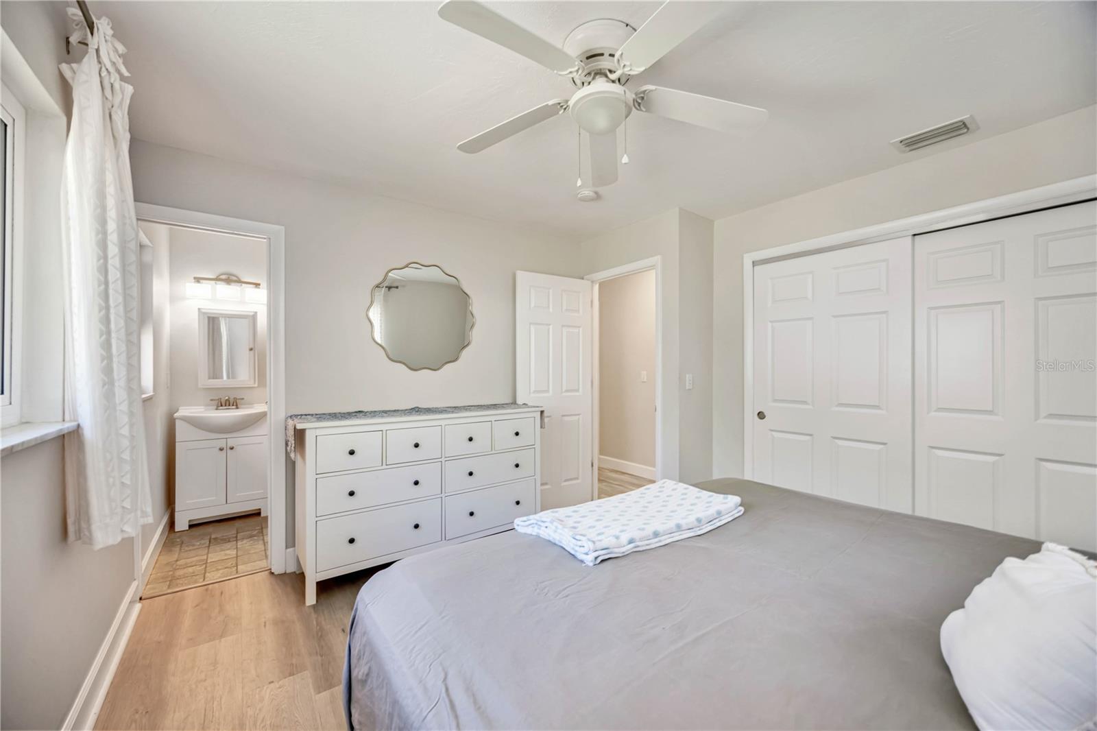 2409 WELLS AVE, SARASOTA, FL, 34232