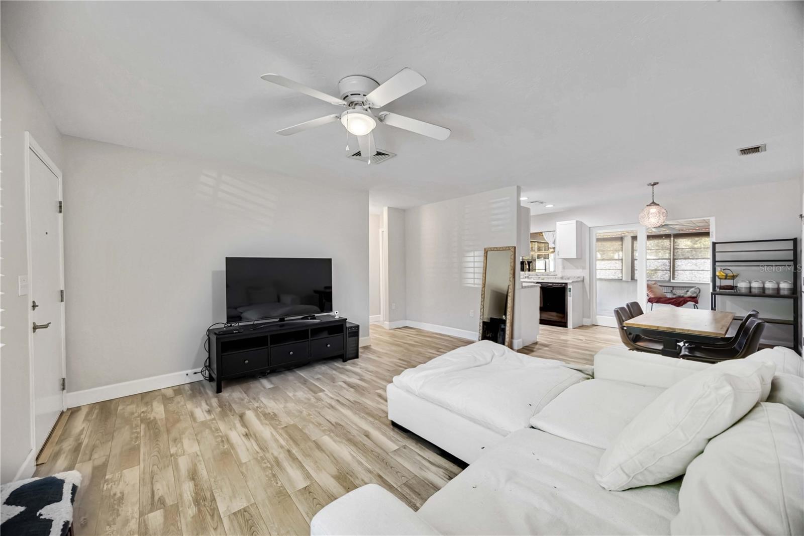 2409 WELLS AVE, SARASOTA, FL, 34232
