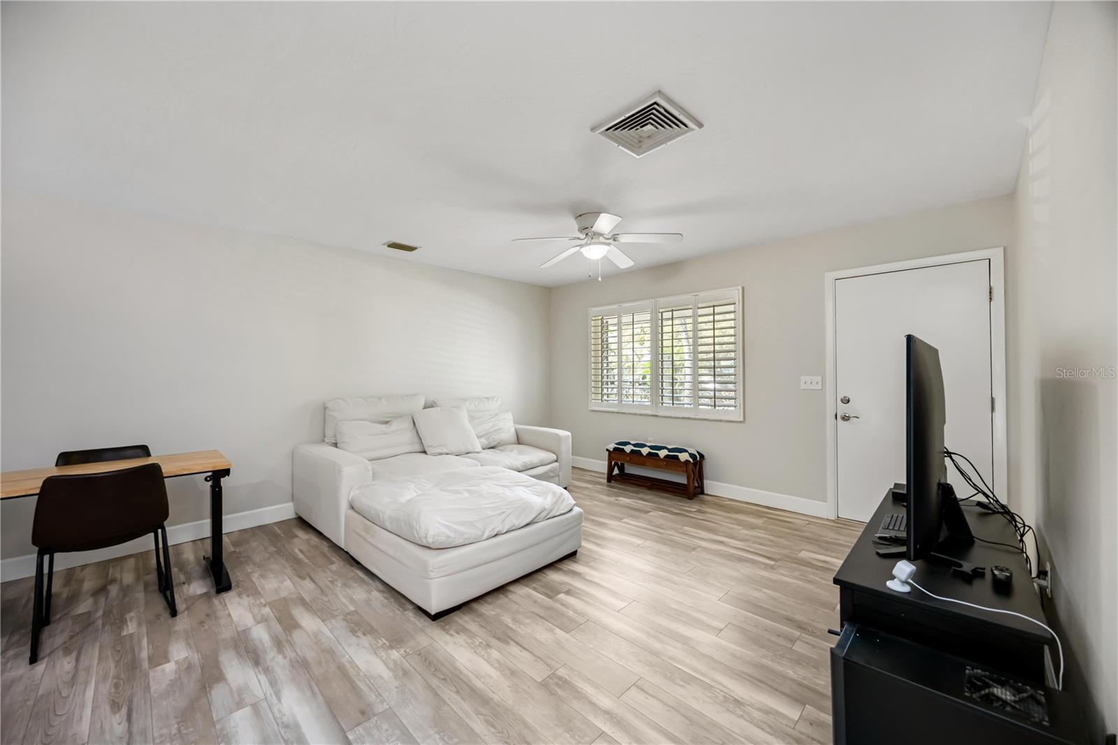 2409 WELLS AVE, SARASOTA, FL, 34232