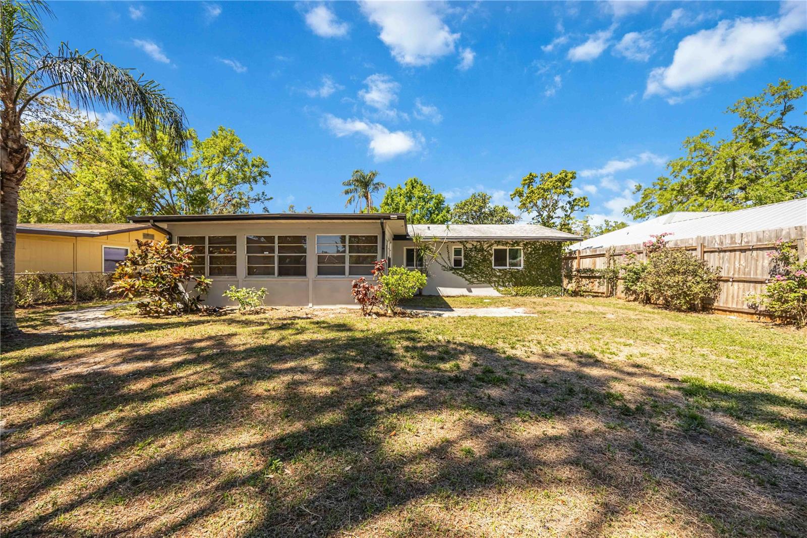 2409 WELLS AVE, SARASOTA, FL, 34232