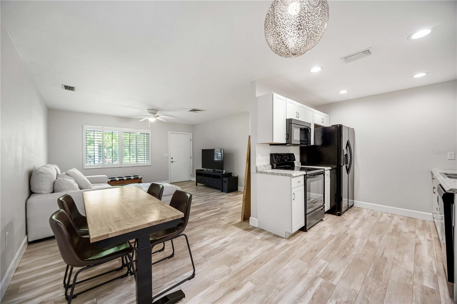 2409 WELLS AVE, SARASOTA, FL, 34232