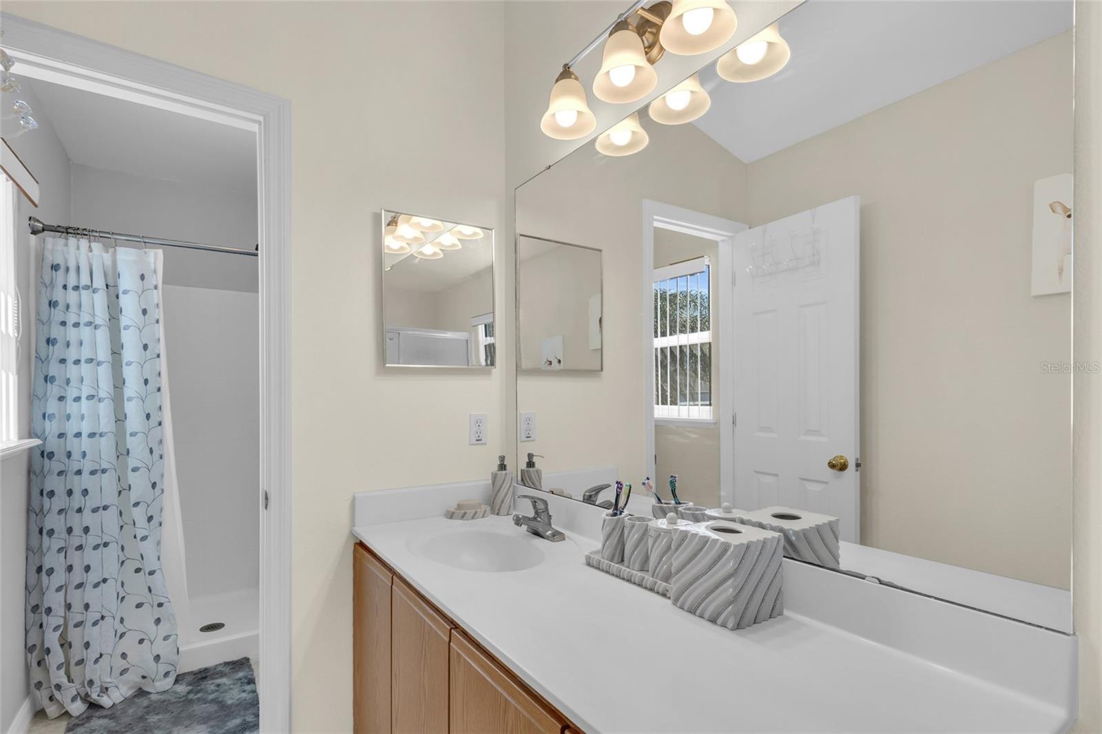 122 CARMEL BAY DR, SANFORD, FL, 32771