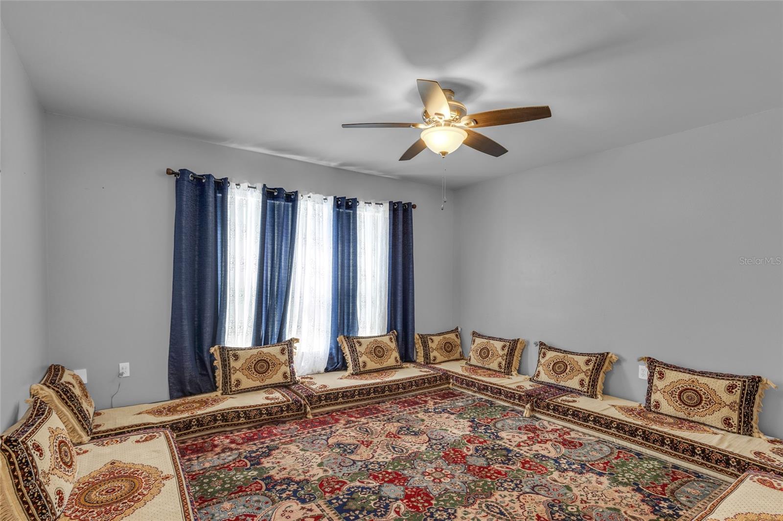122 CARMEL BAY DR, SANFORD, FL, 32771