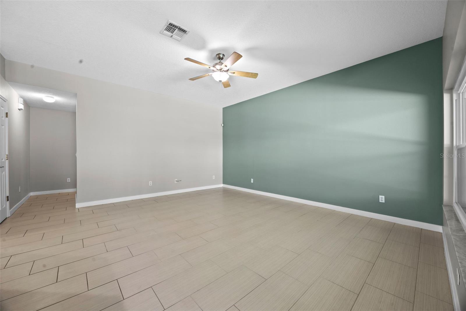 2204 HAMMOCK MOSS DR, ORLANDO, FL, 32820