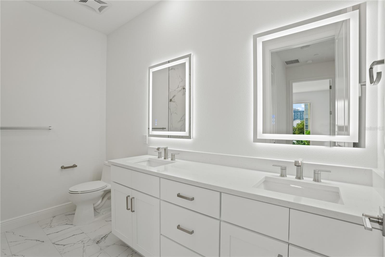 600 3RD AVE S #307, ST PETERSBURG, FL, 33701