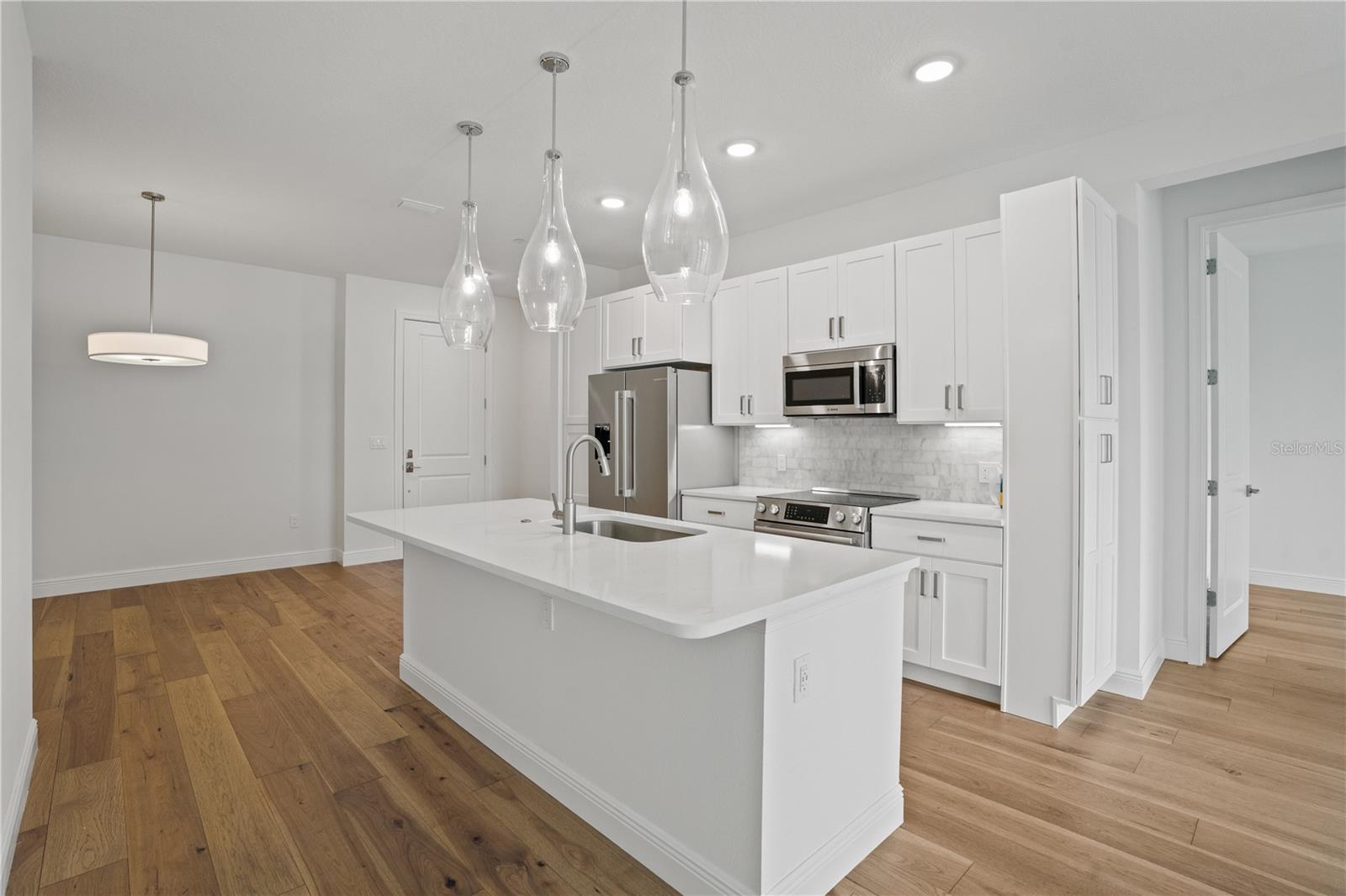 600 3RD AVE S #307, ST PETERSBURG, FL, 33701