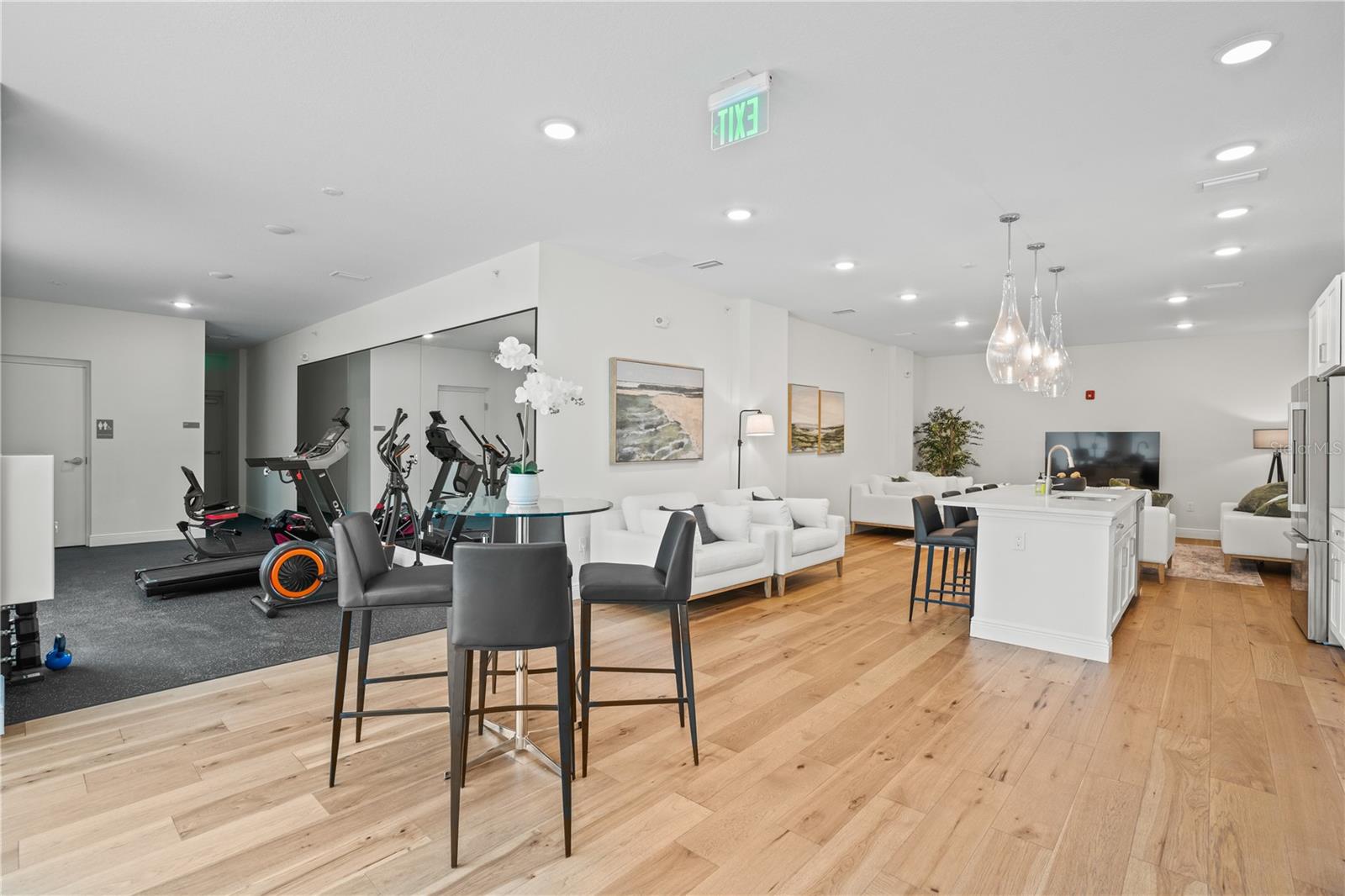 600 3RD AVE S #307, ST PETERSBURG, FL, 33701