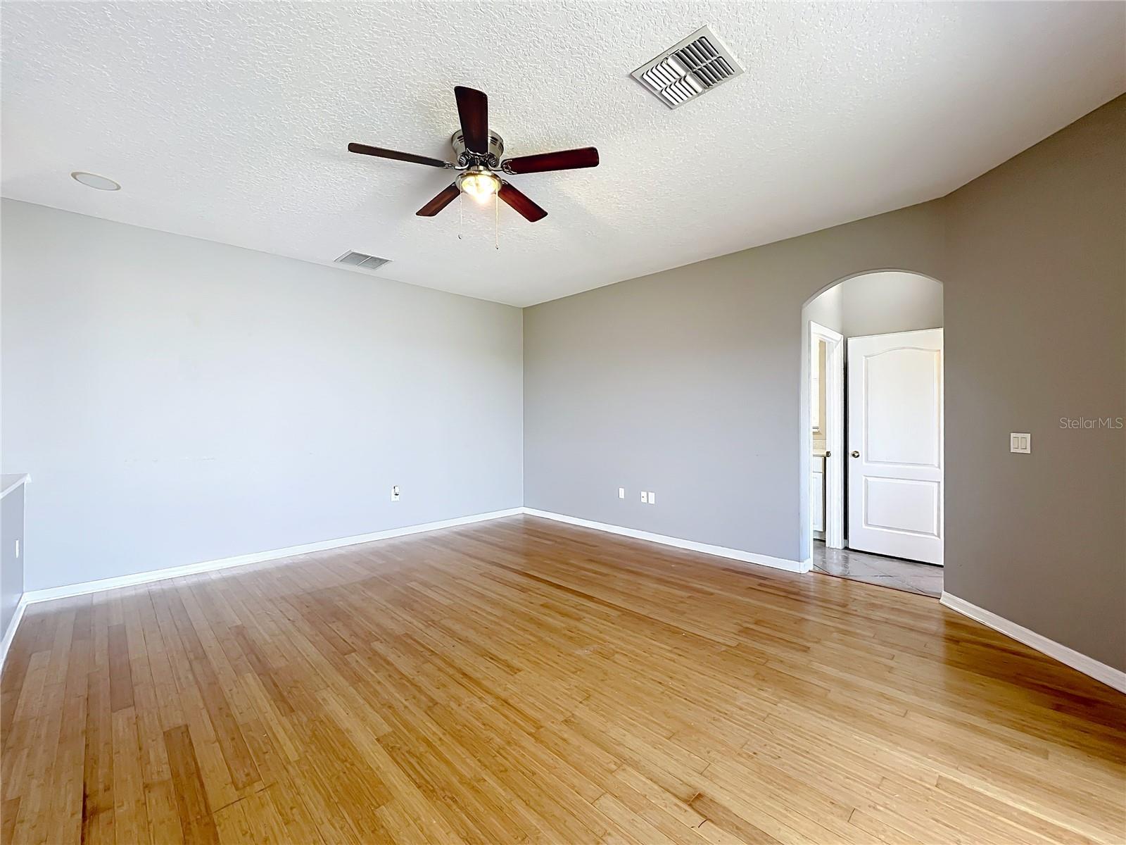 643 WILLETT DR E, WINTER GARDEN, FL, 34787
