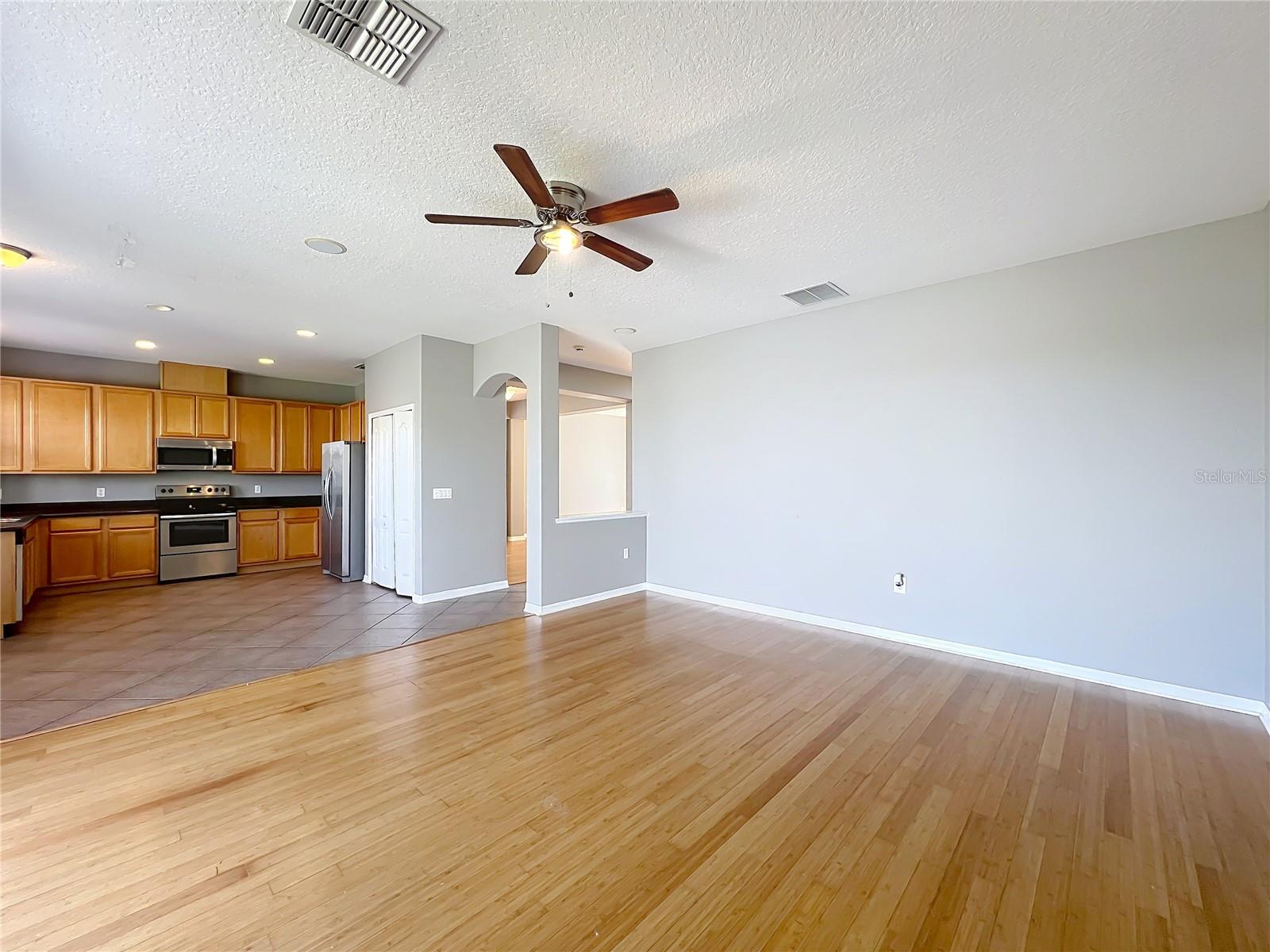 643 WILLETT DR E, WINTER GARDEN, FL, 34787