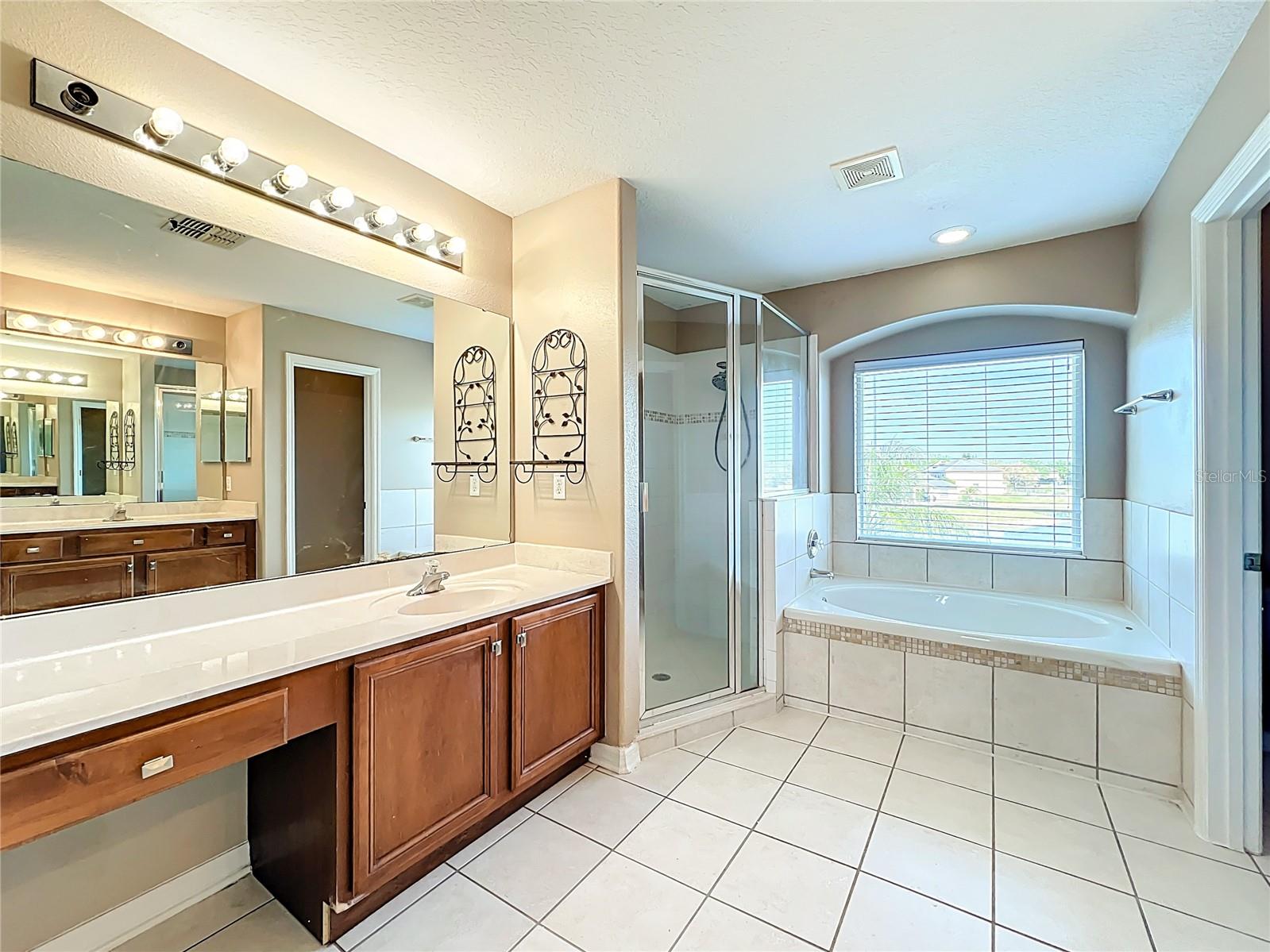 643 WILLETT DR E, WINTER GARDEN, FL, 34787