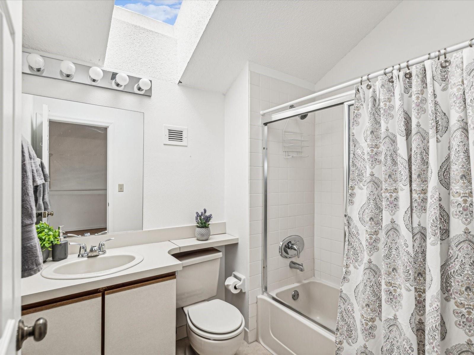 5557 SEA FOREST DR #318, NEW PORT RICHEY, FL, 34652