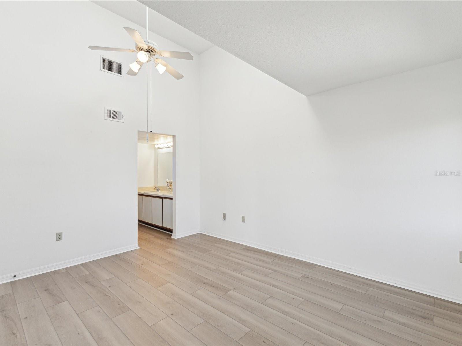 5557 SEA FOREST DR #318, NEW PORT RICHEY, FL, 34652