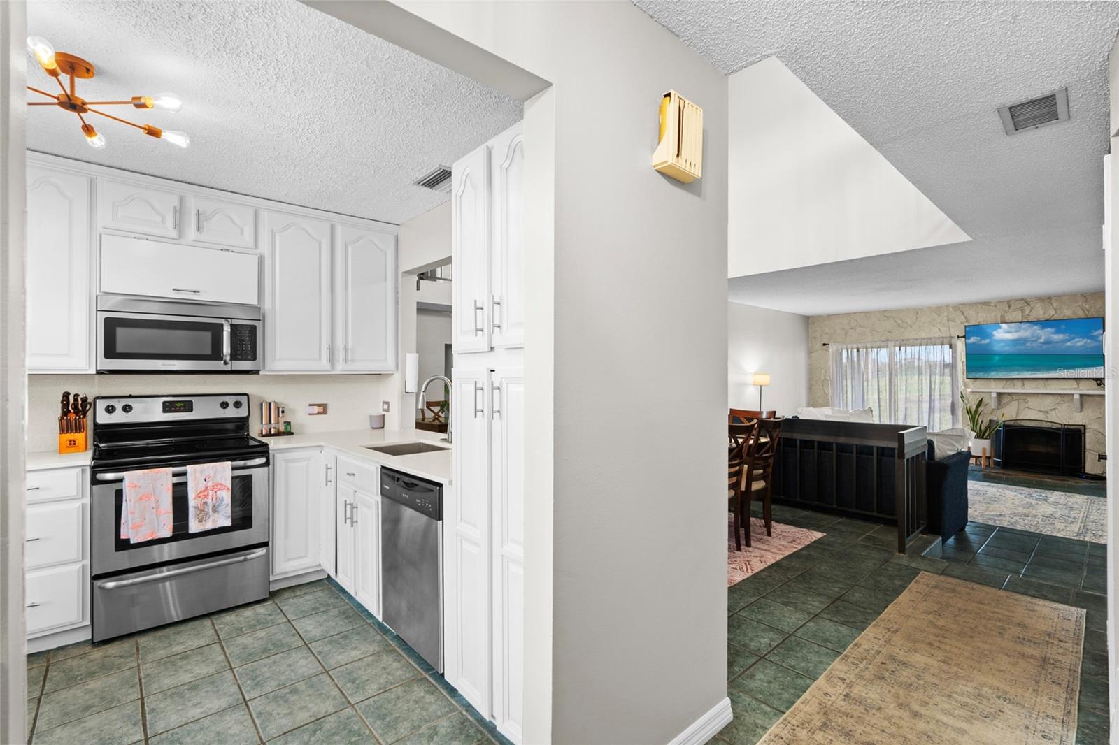 6140 SUN BLVD #7, ST PETERSBURG, FL, 33715