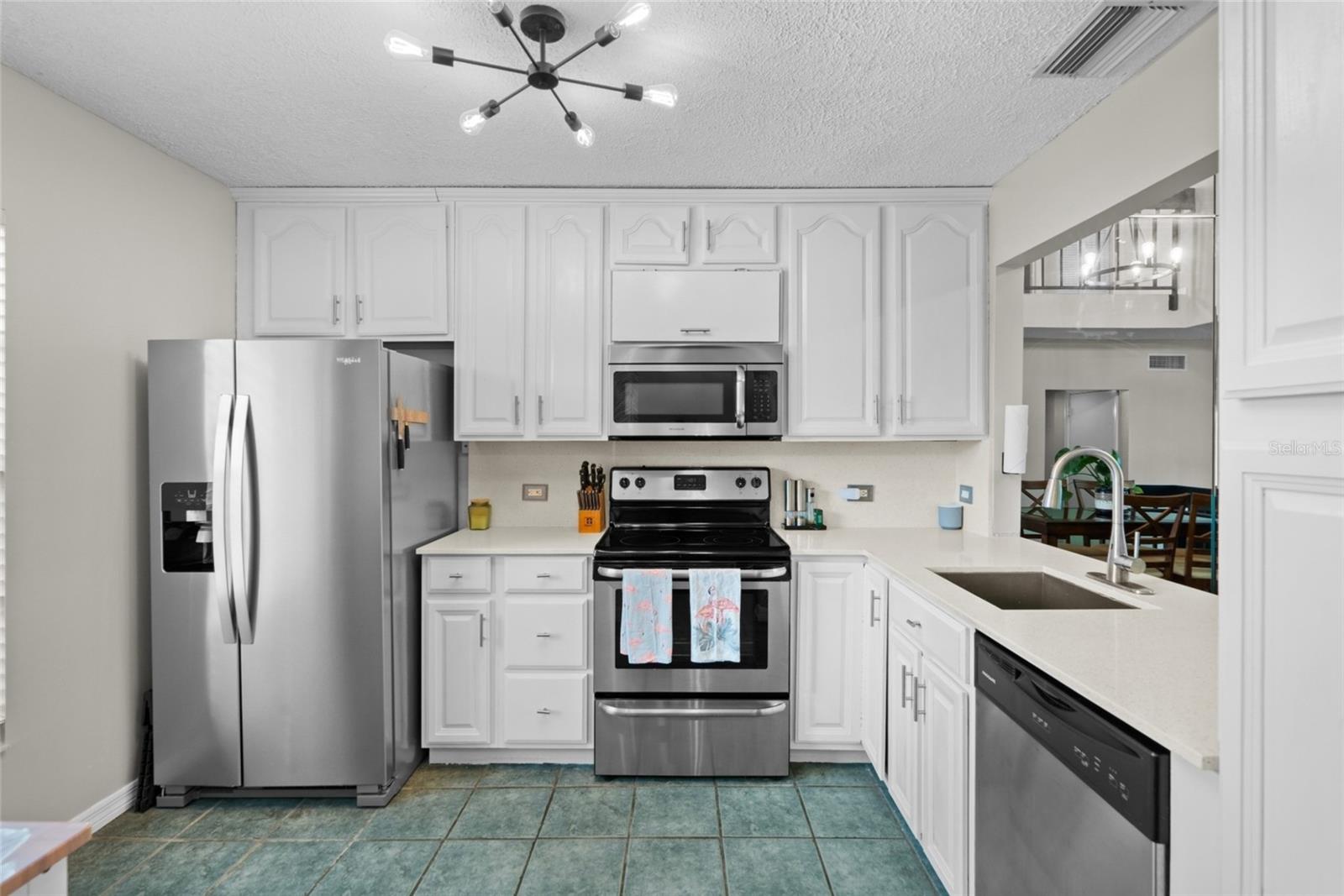 6140 SUN BLVD #7, ST PETERSBURG, FL, 33715