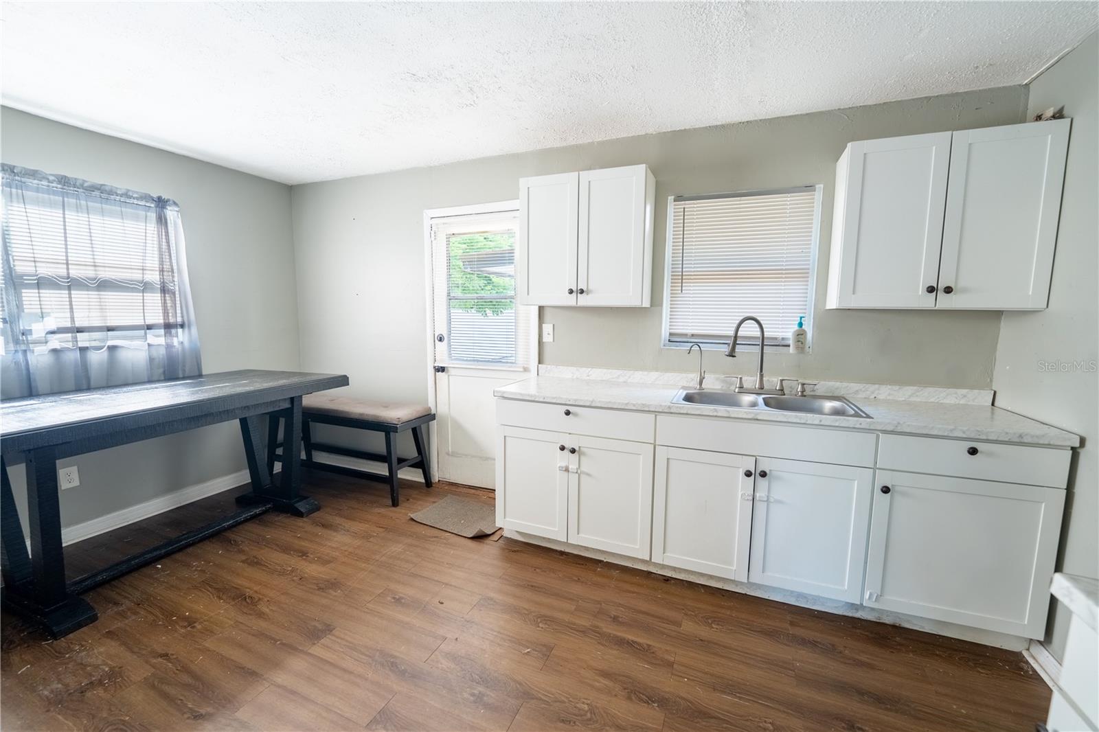 535 W DIVISION ST, DELAND, FL, 32720