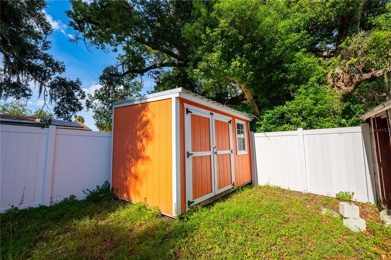 535 W DIVISION ST, DELAND, FL, 32720